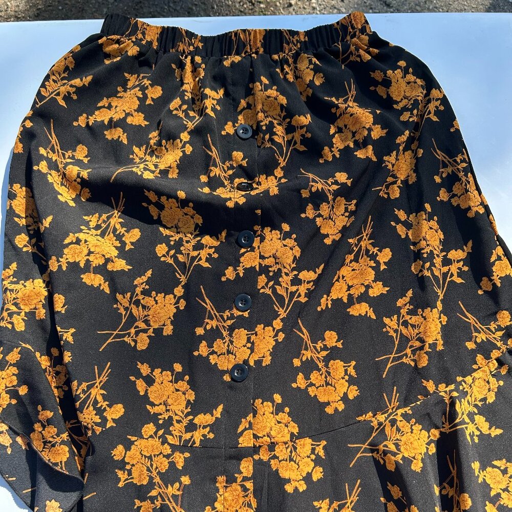 Shein Black Floral High-Low Skirt – Orange Flowers, Size Large